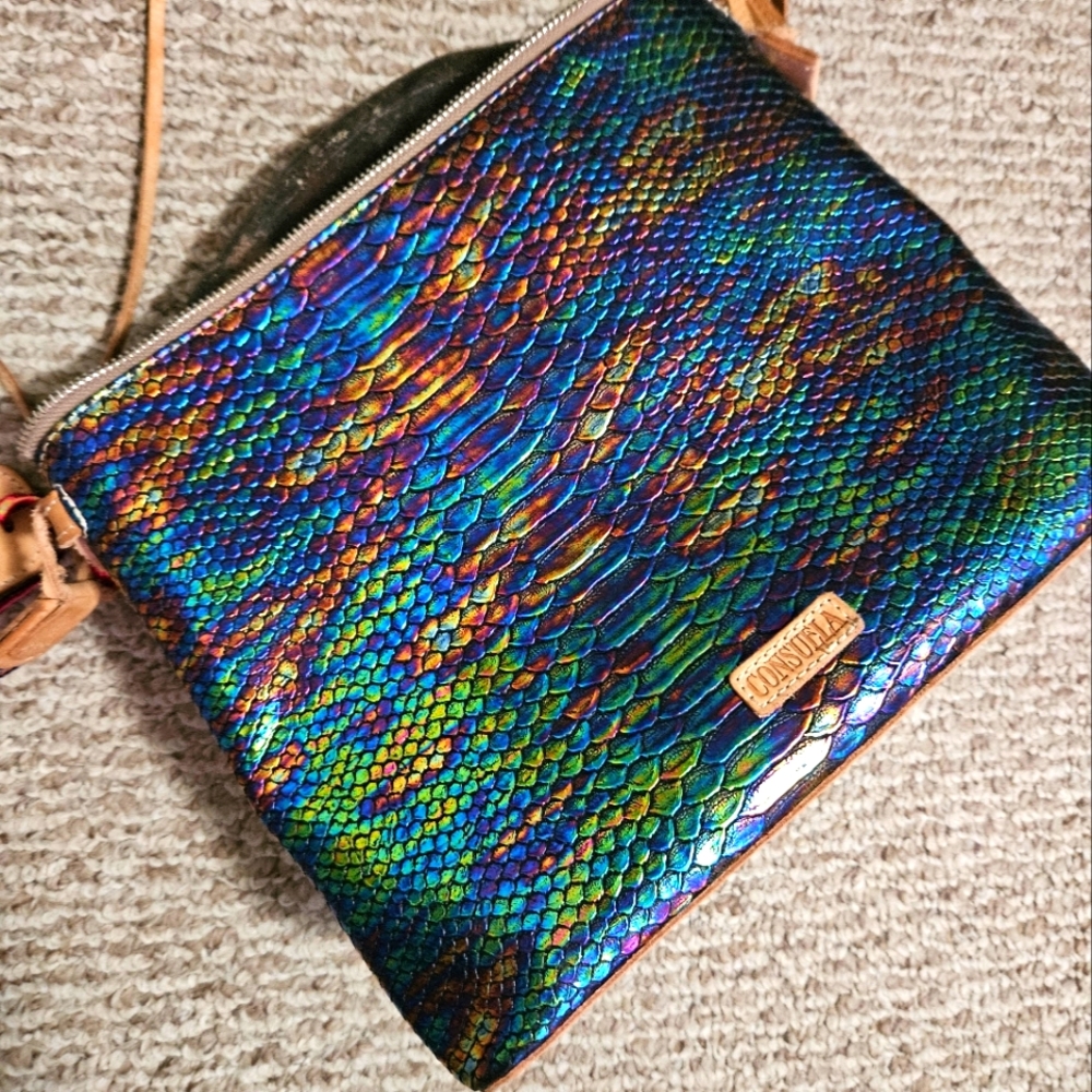 Like New Consuela Sirena Dowtown Crossbody